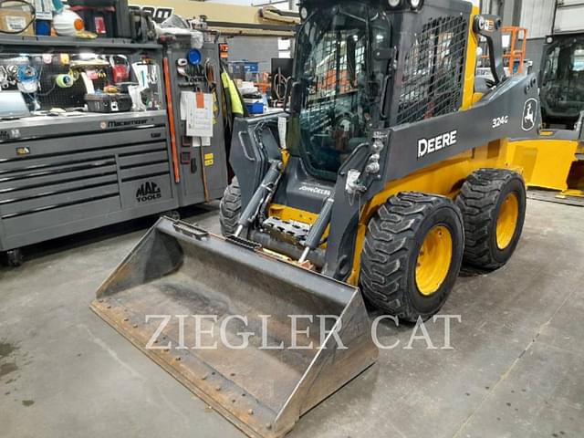 Image of John Deere 324G equipment image 3