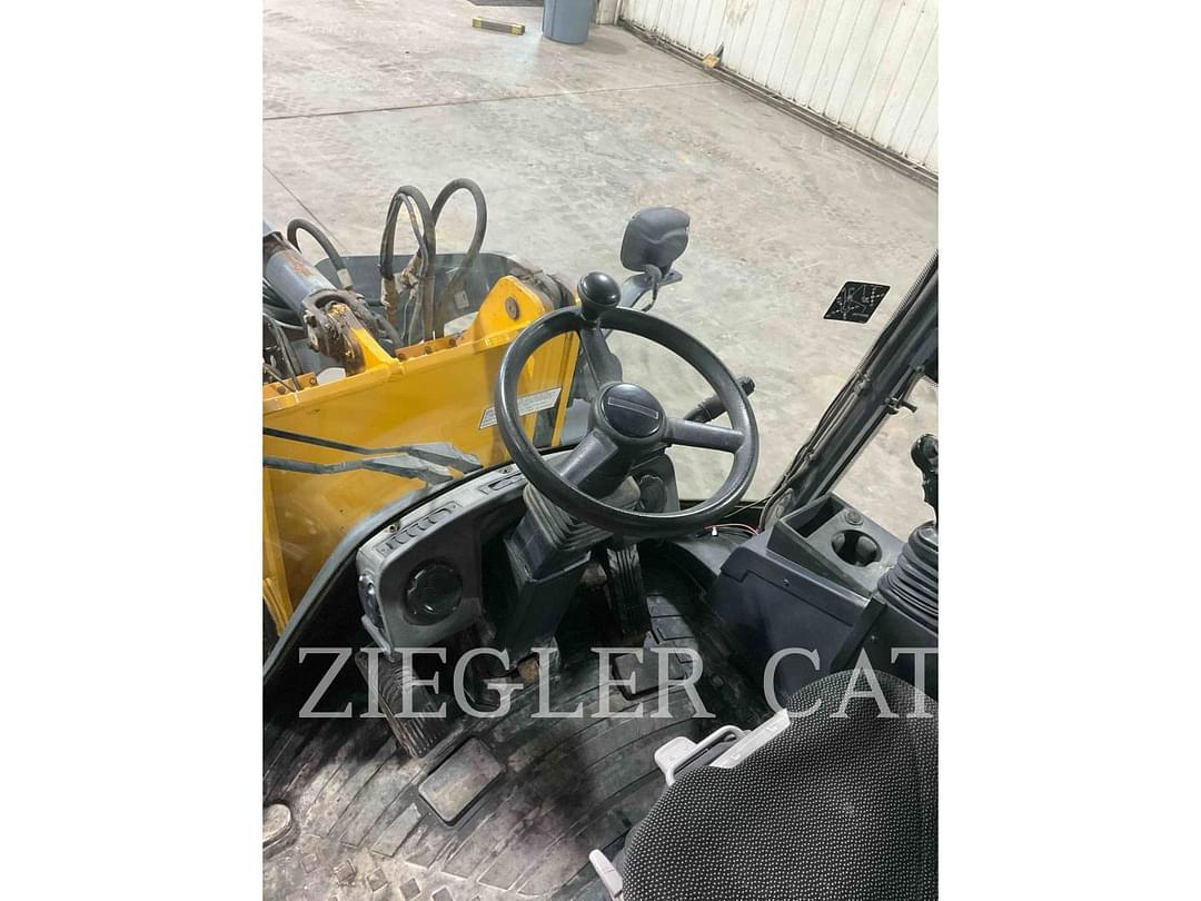 Image of John Deere 324L Primary Image