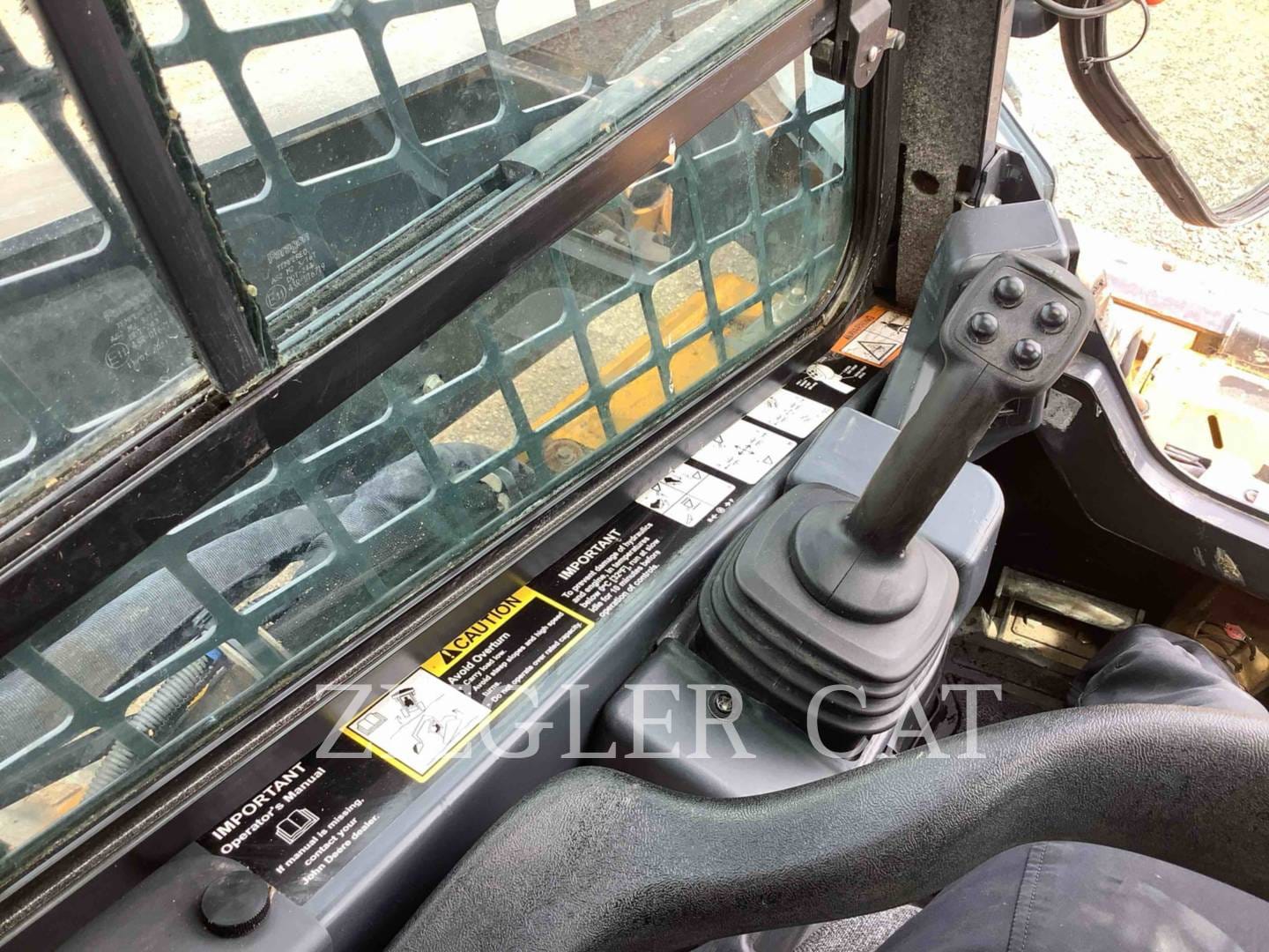 2021 John Deere 333G Equipment Image0