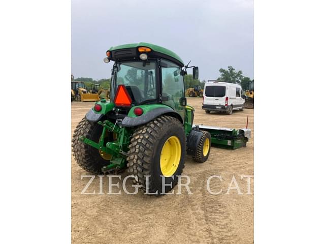 Image of John Deere 4066R equipment image 2