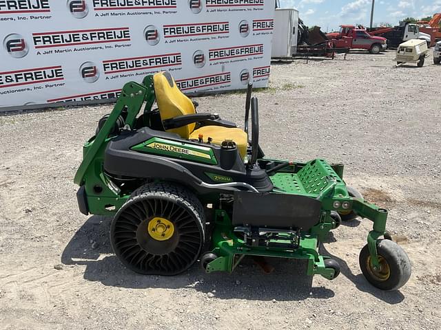Image of John Deere Z930M equipment image 3