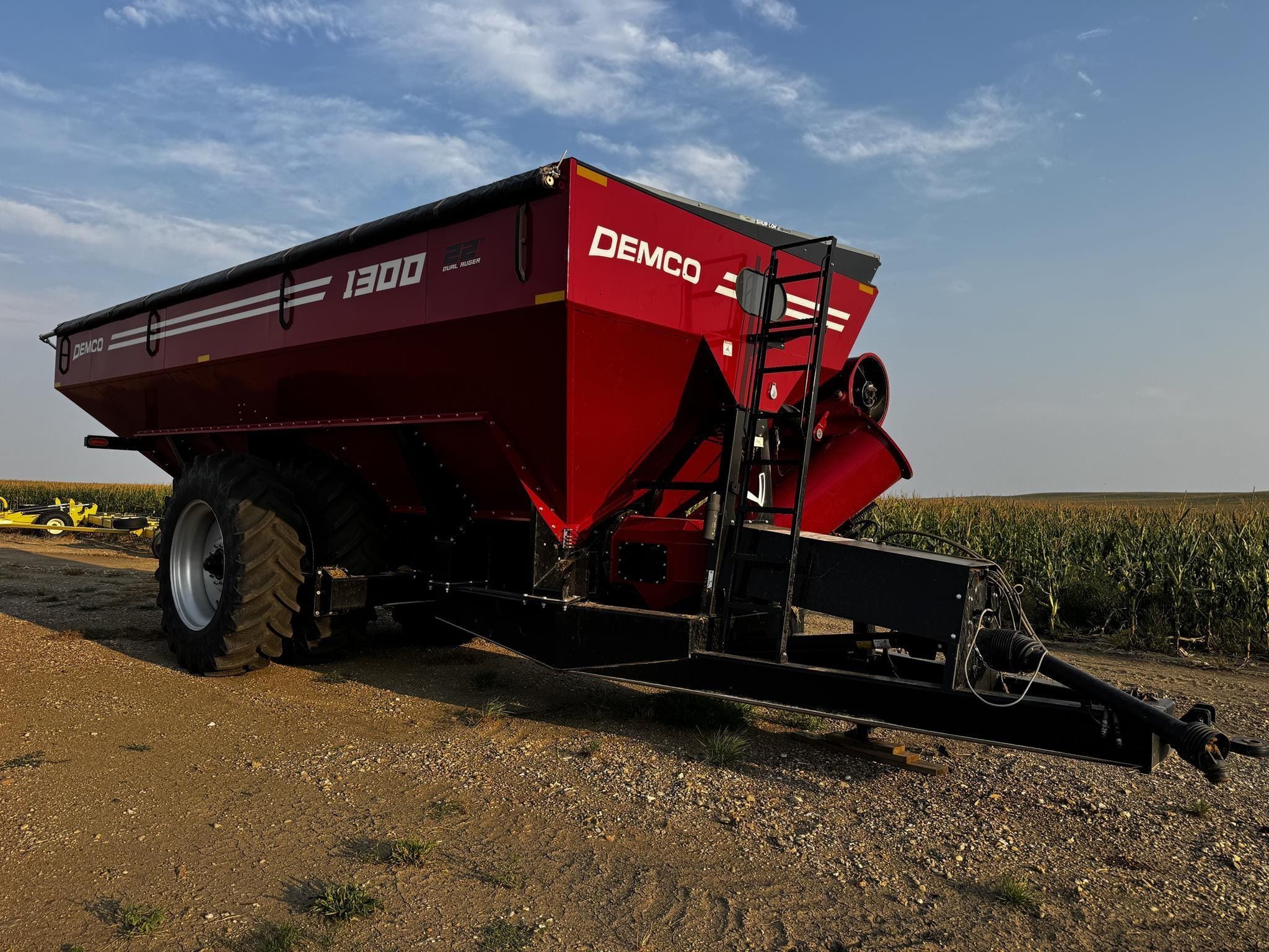 2021 Demco 1300 Equipment Image0