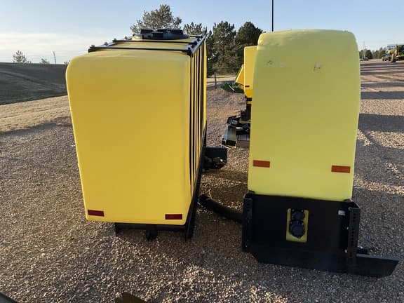 Image of Demco Saddle Tanks equipment image 3