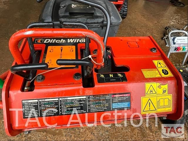 Image of Ditch Witch C16X equipment image 4