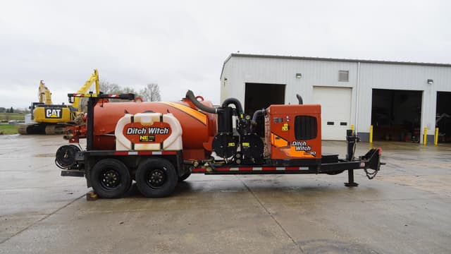 Image of Ditch Witch HX30 equipment image 4