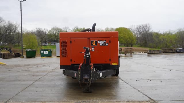 Image of Ditch Witch HX30 equipment image 2