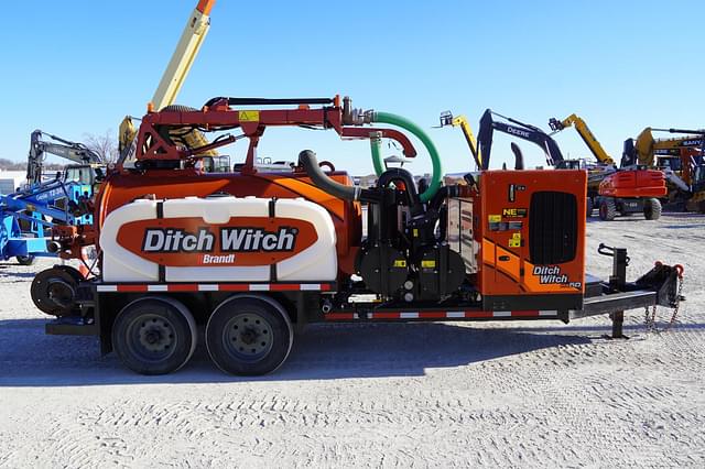 Image of Ditch Witch HX50 equipment image 4