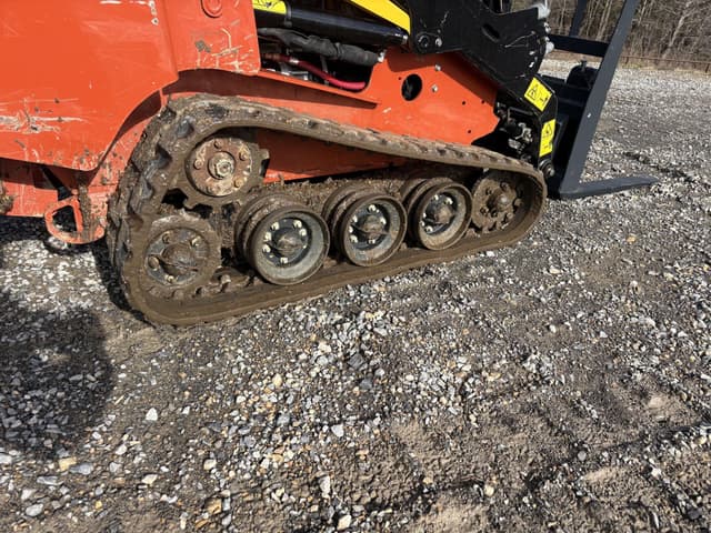 Image of Ditch Witch SK1050 equipment image 3