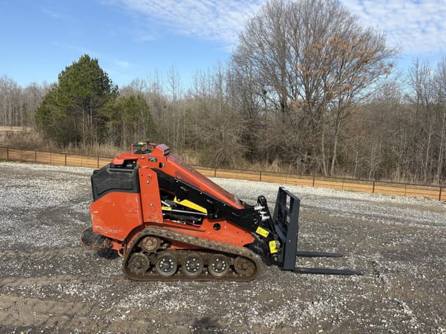 Image of Ditch Witch SK1050 equipment image 1