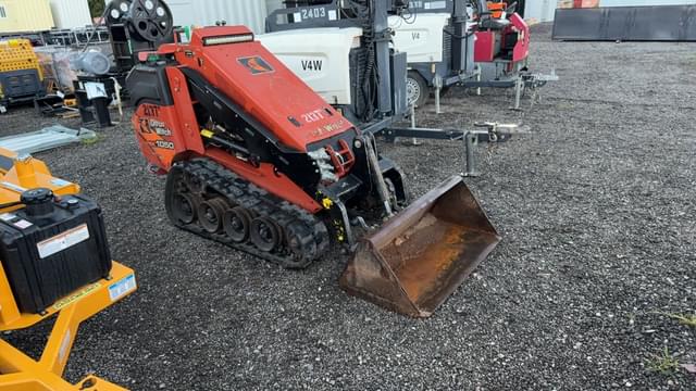 Image of Ditch Witch SK1050 equipment image 3