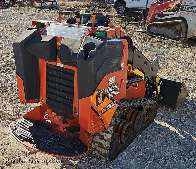 Image of Ditch Witch SK600 equipment image 4