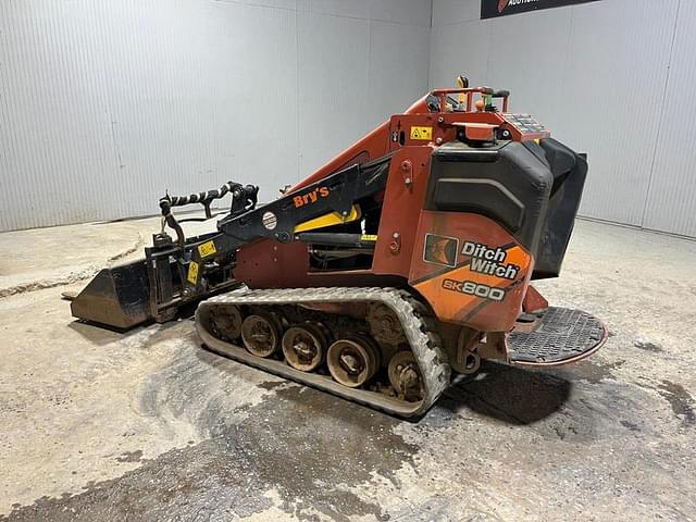 Image of Ditch Witch SK800 equipment image 2