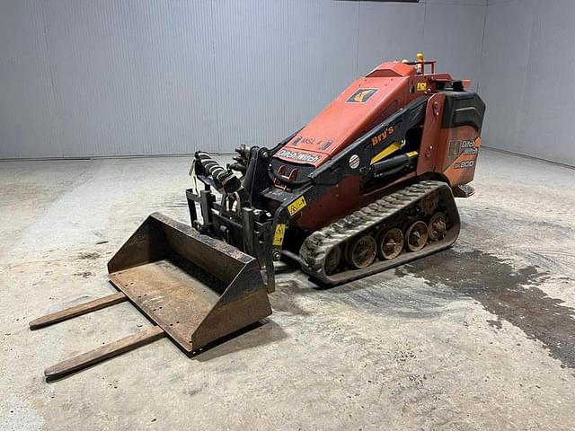 Image of Ditch Witch SK800 equipment image 1