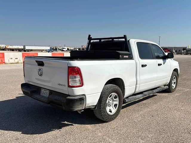 Image of Dodge Ram 1500 equipment image 2