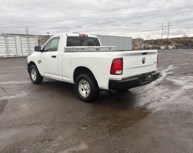 Image of Dodge Ram 1500 equipment image 2