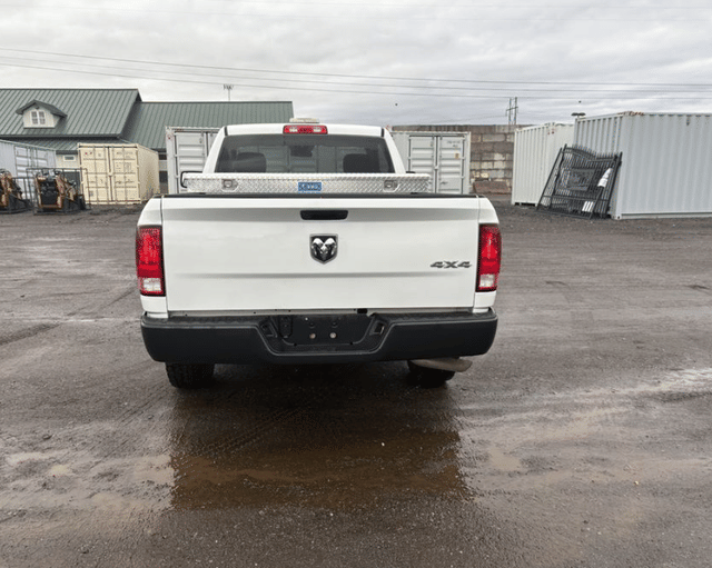 Image of Dodge Ram 1500 equipment image 3