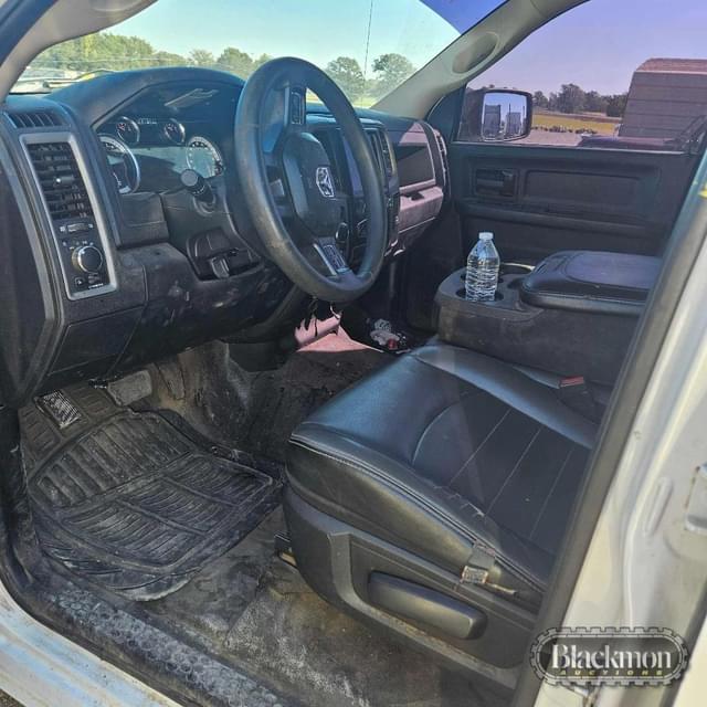 Image of Dodge Ram 1500 equipment image 1