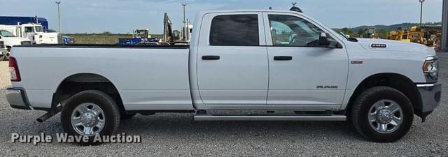 Image of Dodge Ram 2500 equipment image 3