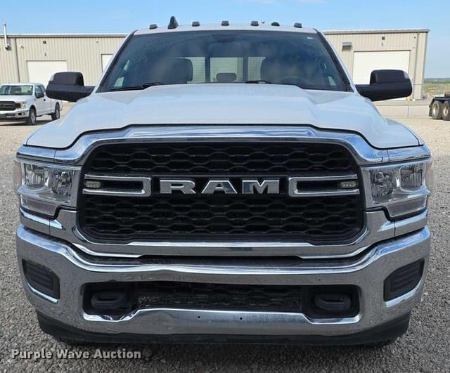 Image of Dodge Ram 2500 equipment image 1