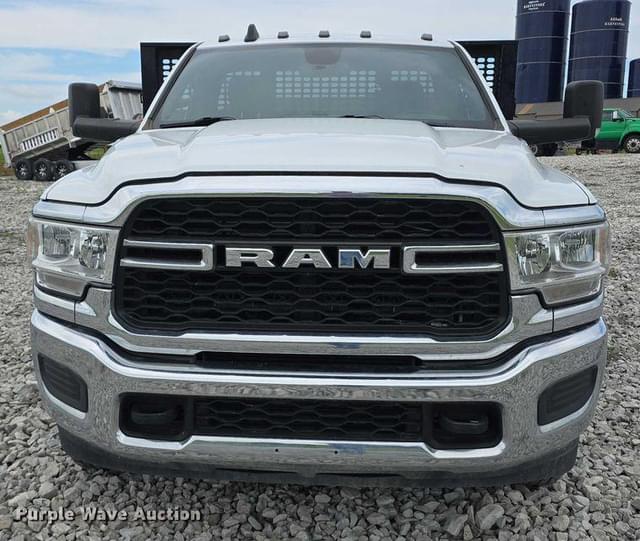 Image of Dodge Ram 3500HD equipment image 1