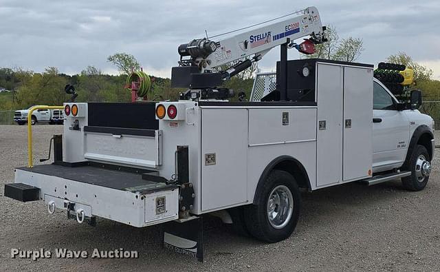 Image of Dodge Ram 3500 equipment image 4