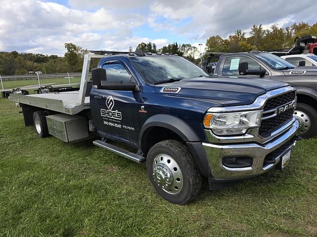 Image of Dodge Ram 5500 equipment image 2