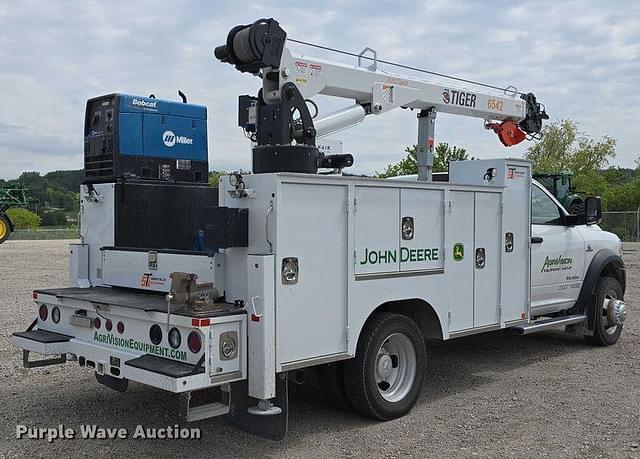 Image of Dodge Ram 5500 equipment image 4