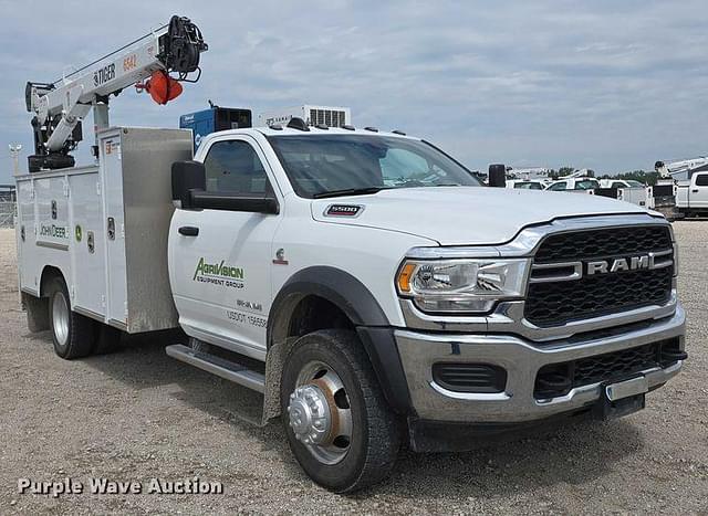 Image of Dodge Ram 5500 equipment image 2