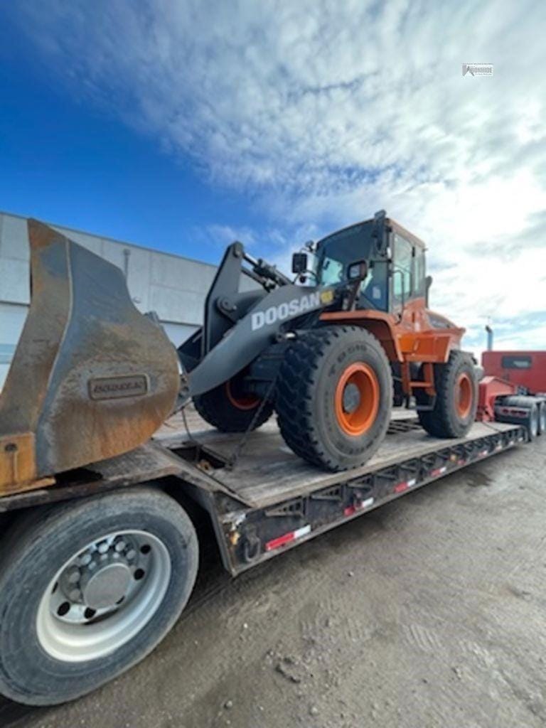 2021 Doosan DL200-5 Equipment Image0