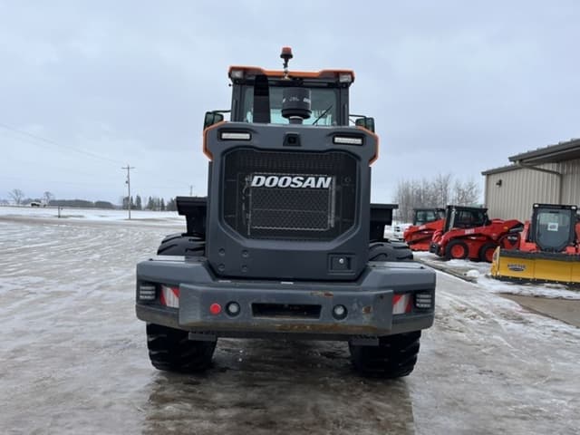 Image of  Doosan DL280 equipment image 2