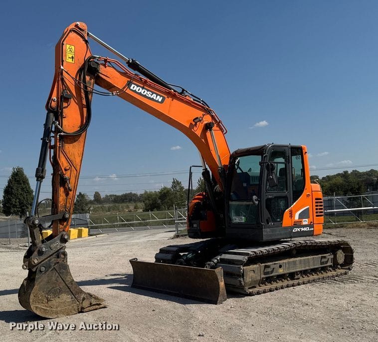 2021  Doosan DX140LCR-5 Equipment Image0