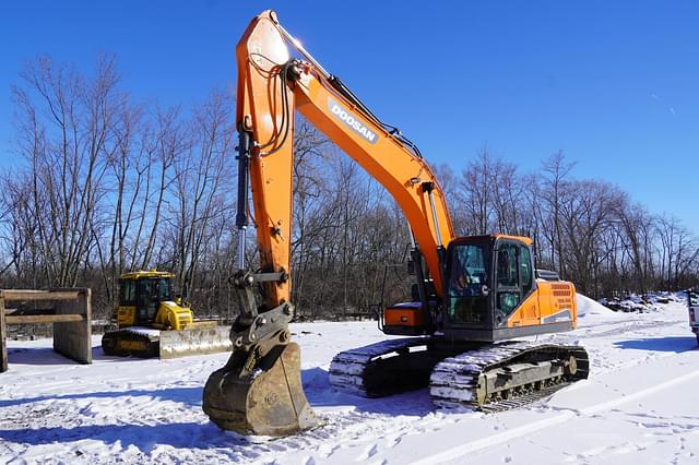 Image of  Doosan DX225LC-5 equipment image 1