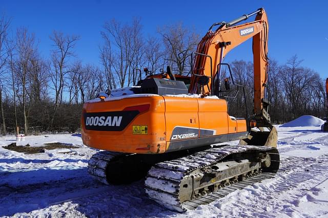 Image of  Doosan DX225LC-5 equipment image 1