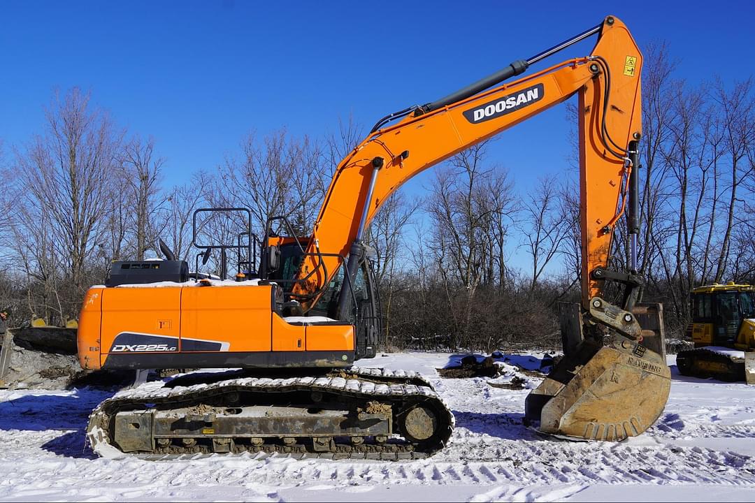 Image of  Doosan DX225LC-5 Primary image