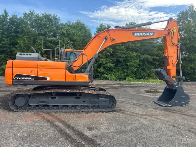 Image of Doosan DX225LC-5 equipment image 2