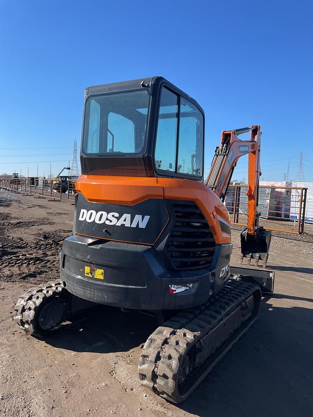 Image of  Doosan DX35 equipment image 4