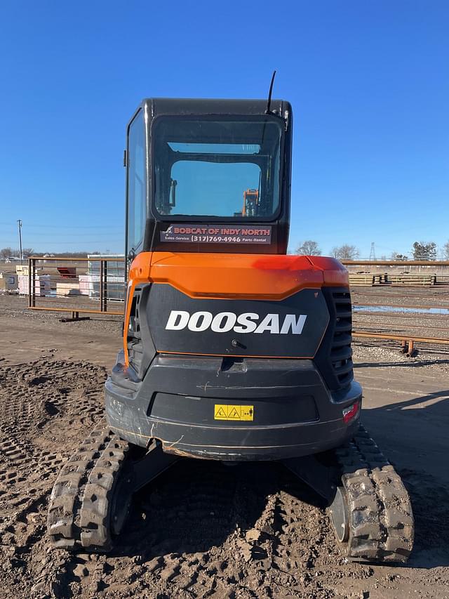 Image of  Doosan DX35 equipment image 4