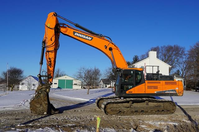 Image of  Doosan DX350LC-5 equipment image 1