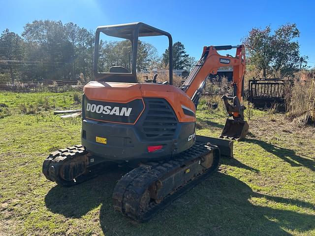 Image of  Doosan DX50 equipment image 2