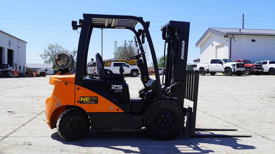 Image of  Doosan G25P-7 Primary image