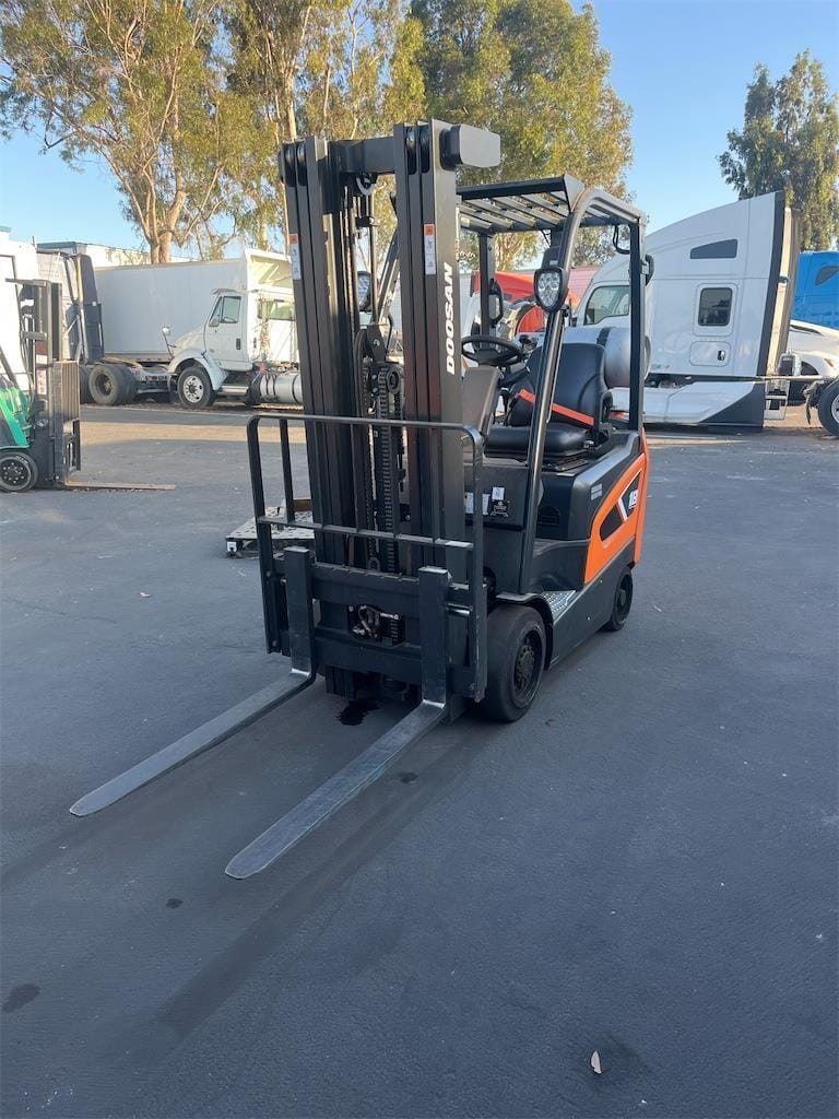 2021  Doosan GC18S-9 Equipment Image0