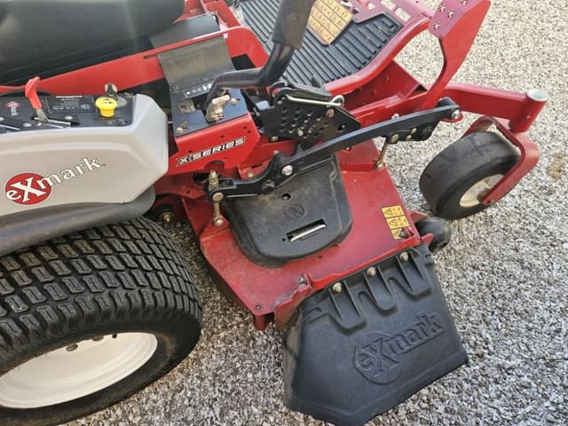 Image of Exmark Lazer Z equipment image 1