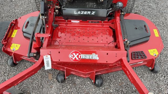 Image of Exmark Lazer Z equipment image 4