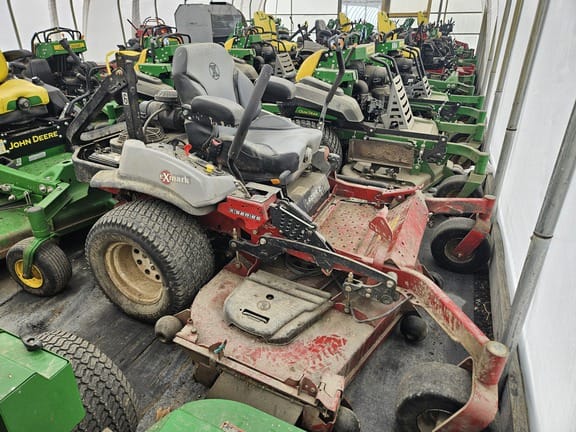 2021 Exmark LZX921GKA726A1 Equipment Image0