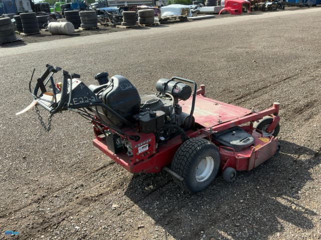 Image of Exmark Turf Tracer equipment image 2