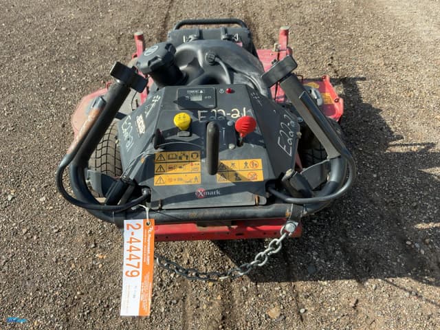 Image of Exmark Turf Tracer equipment image 4