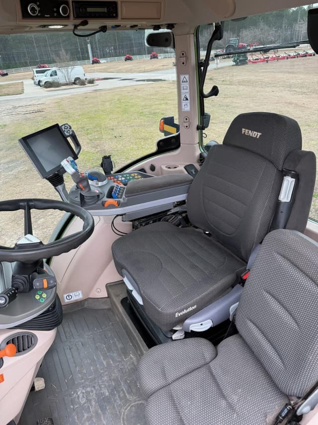 Image of Fendt 514 Vario equipment image 4