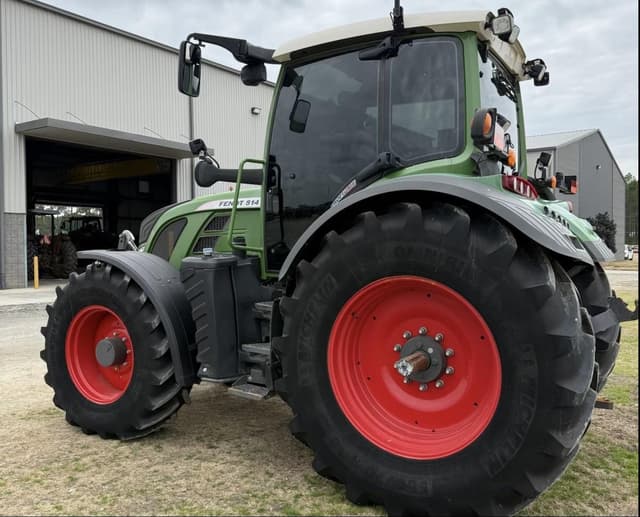 Image of Fendt 514 Vario equipment image 3