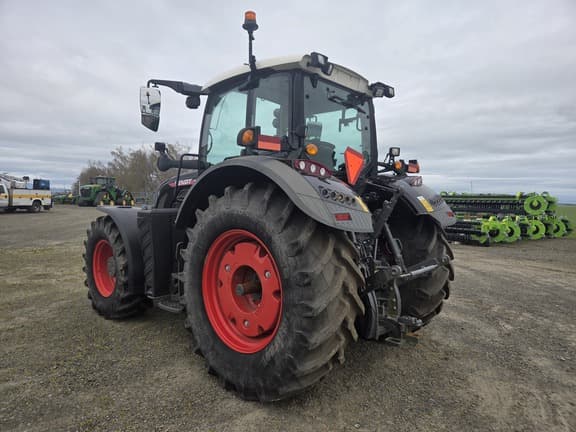 Image of Fendt 716 Vario equipment image 1