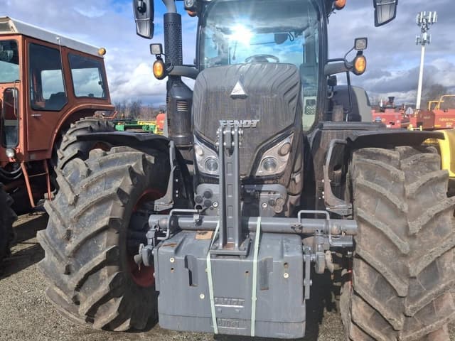 Image of Fendt 716 Vario equipment image 1